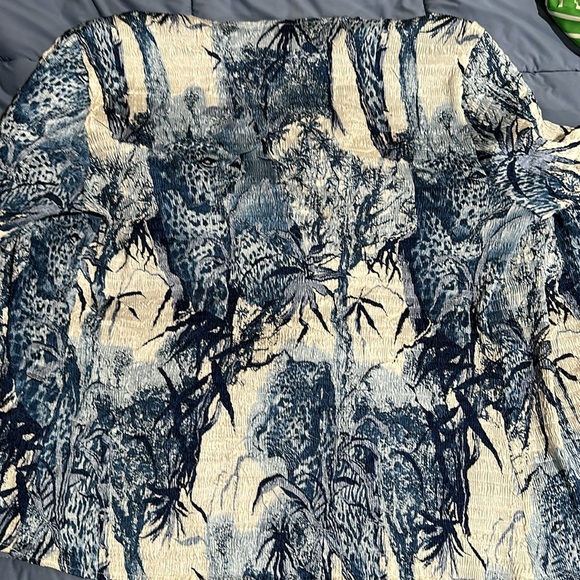 GUC Alberto Makali size large safari print 2 piece crinkle top - Picture 8 of 13